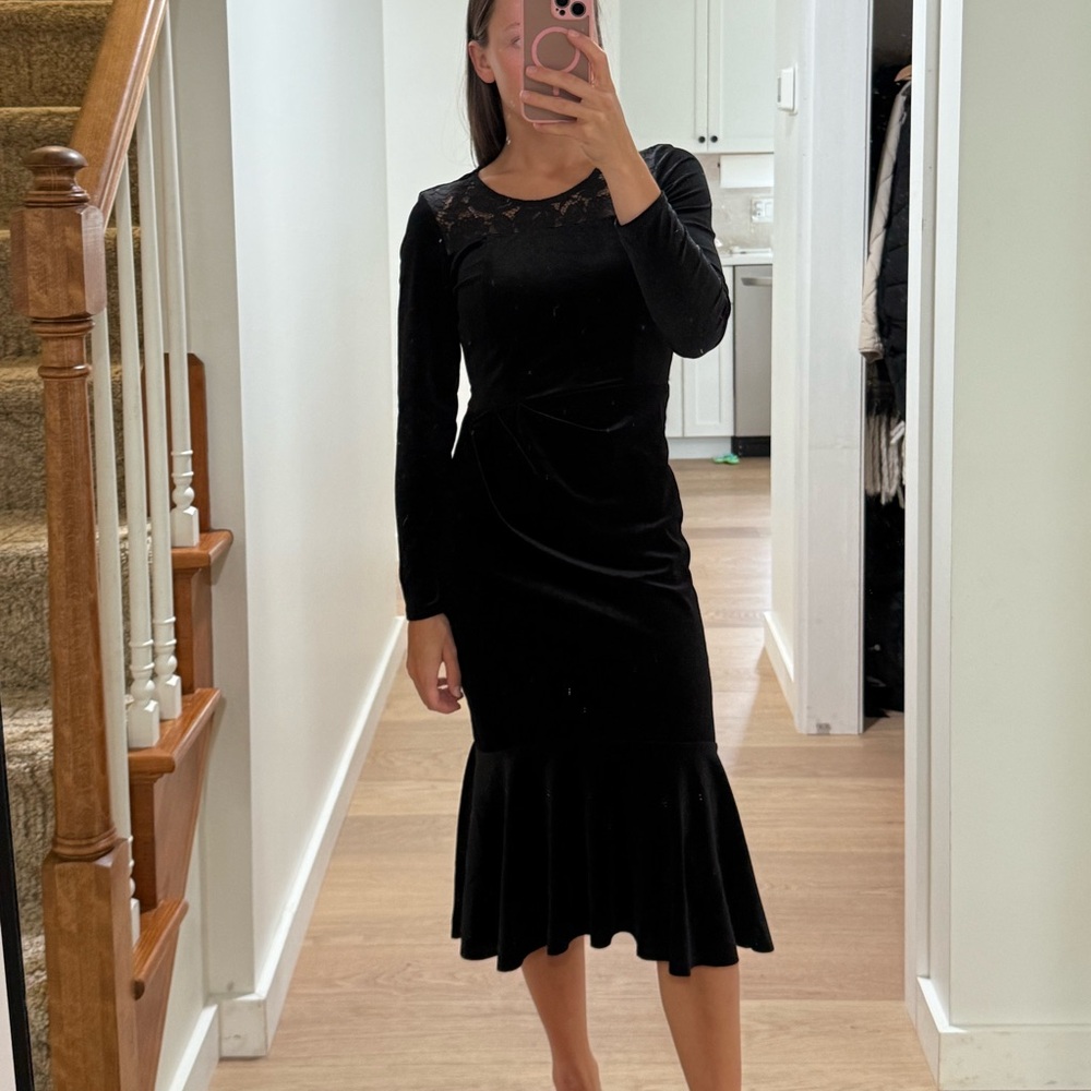 SHEIN Asymmetrical Black and Tan Long Sleeve Gown